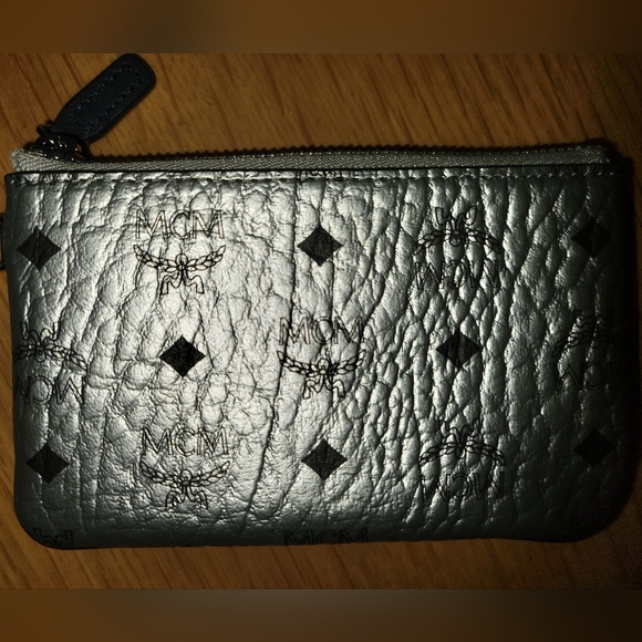 MCM Logo Leather Coin Purse in Silver  w/ Navy Strap small wallet - Picture 3 of 7